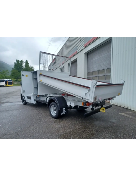 Location de camion benne avec coffre